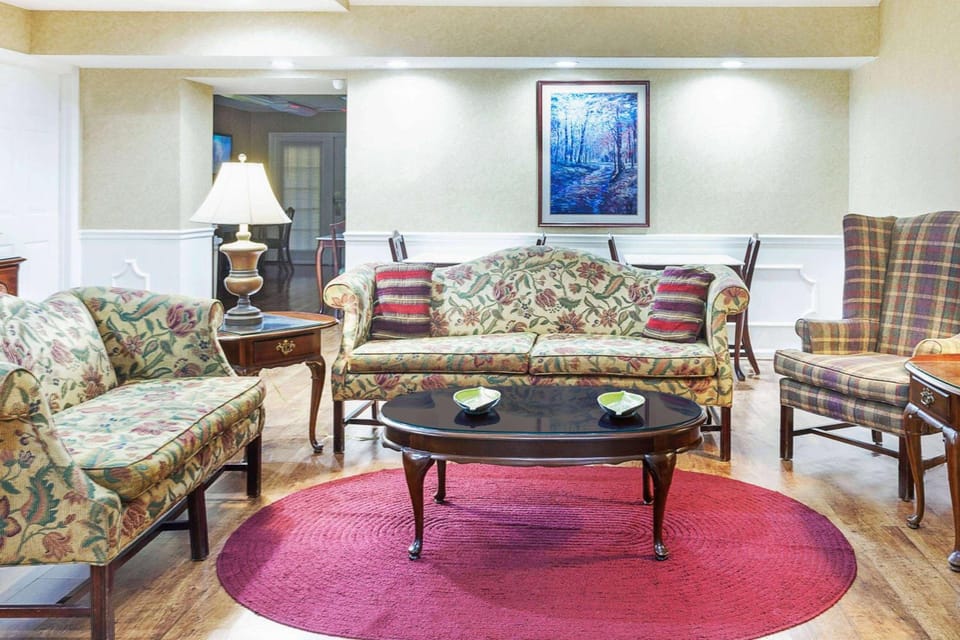 Baymont by Wyndham Tullahoma Hotel in Tennessee