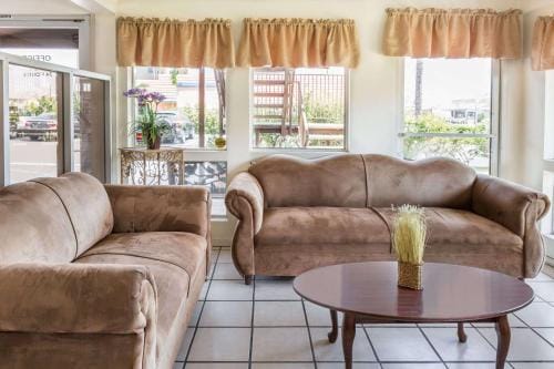 Days Inn by Wyndham San Bernardino Near San Manuel Casino Hotel in Highland
