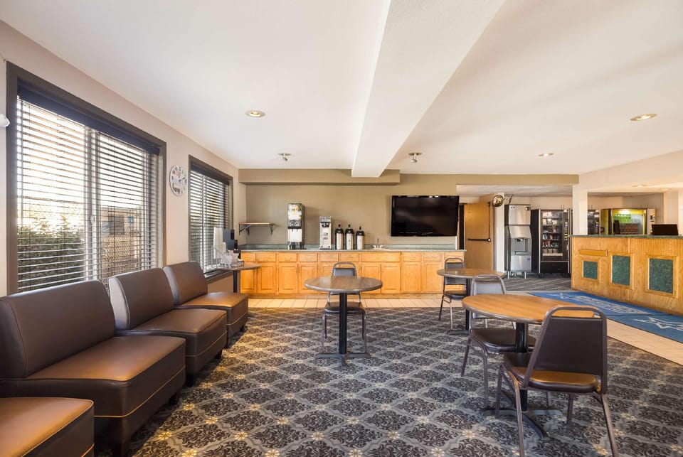 Americas Best Value Inn Sparks Hotel in Sparks