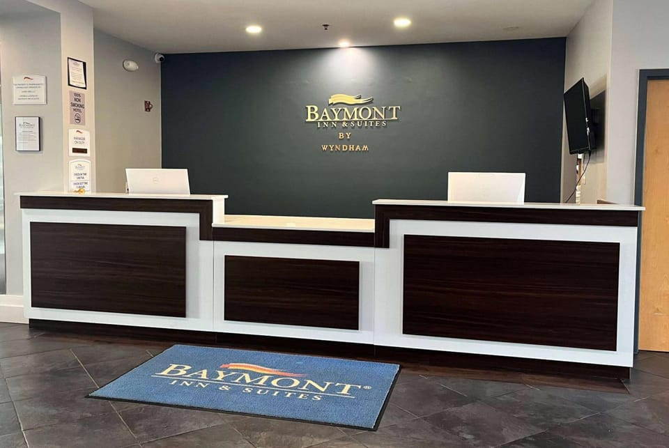 Baymont by Wyndham Indianapolis Northeast Hotel in Indianapolis