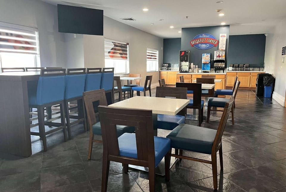 Baymont by Wyndham Indianapolis Northeast Hotel in Indianapolis