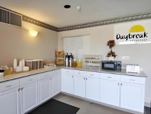 Days Inn by Wyndham Dallas Plano Hotel in Plano