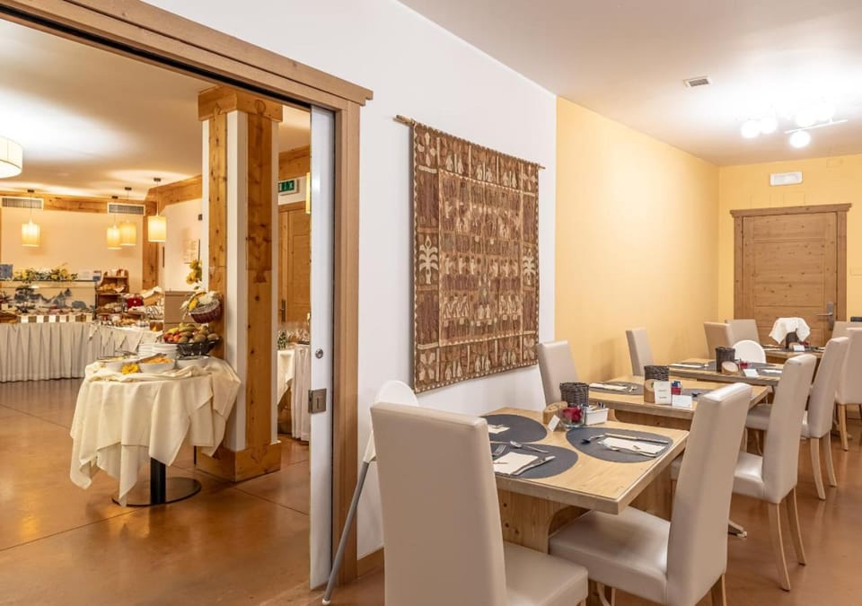 Adler ApartHotel Hotel in Moena