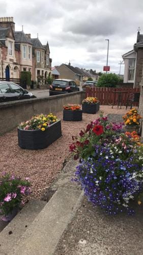 Haste Ye Back Hotel in Inverness