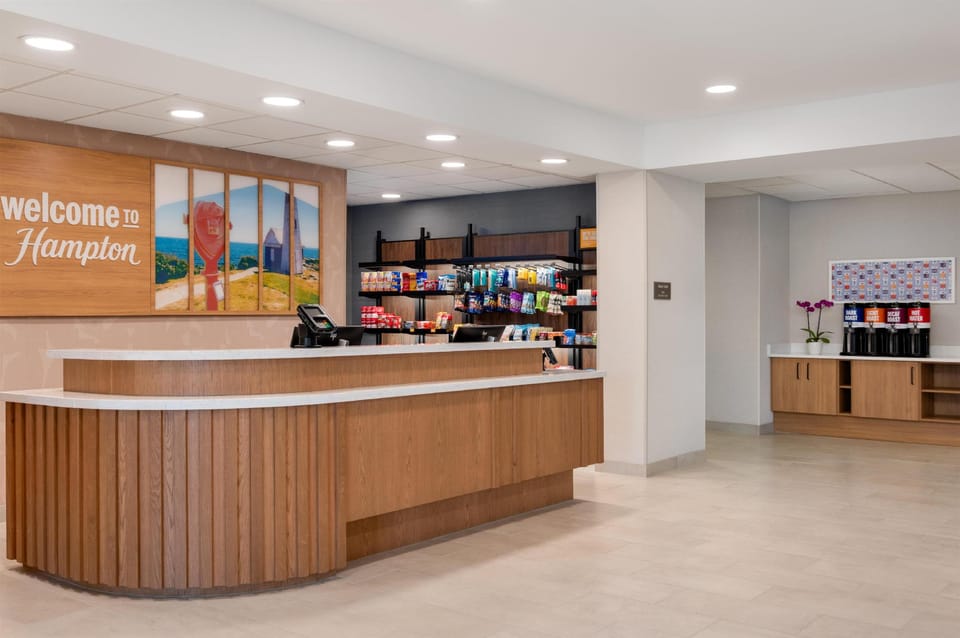 Hampton Inn & Suites Rockland Hotel in Rockland