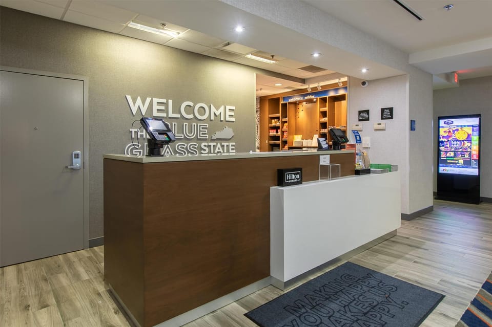 Hampton Inn & Suites Wilder Hotel in Covington