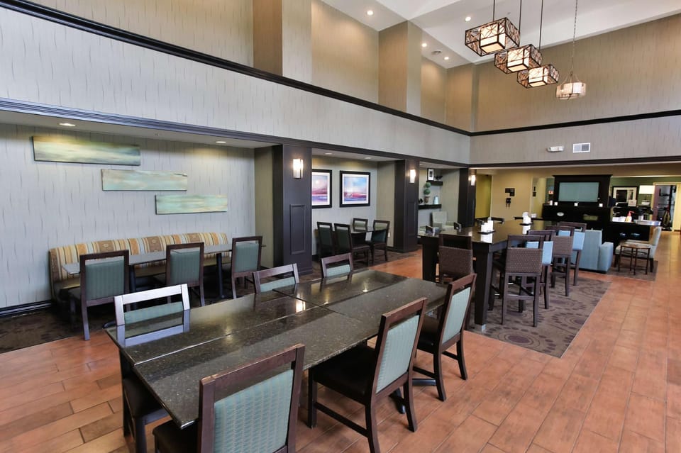 Hampton Inn & Suites Middlebury Hotel in Indiana