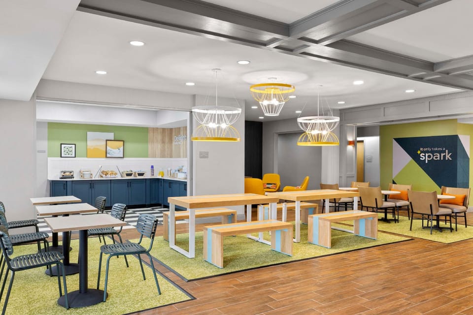 Spark by Hilton Newcomerstown Hotel in Ohio