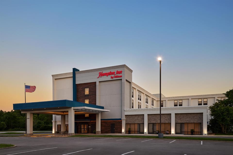Hampton Inn Kansas City/Shawnee Mission Hotel in Shawnee