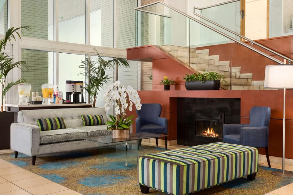 Hampton Inn & Suites by Hilton Vancouver-Downtown Hotel in Vancouver