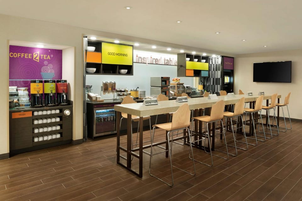 Home2 Suites by Hilton Middleburg Heights Cleveland Hotel in Middleburg Heights