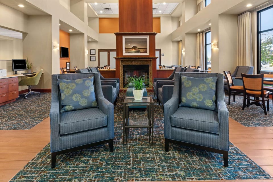 Hampton Inn & Suites Burlington Hotel in Mount Vernon