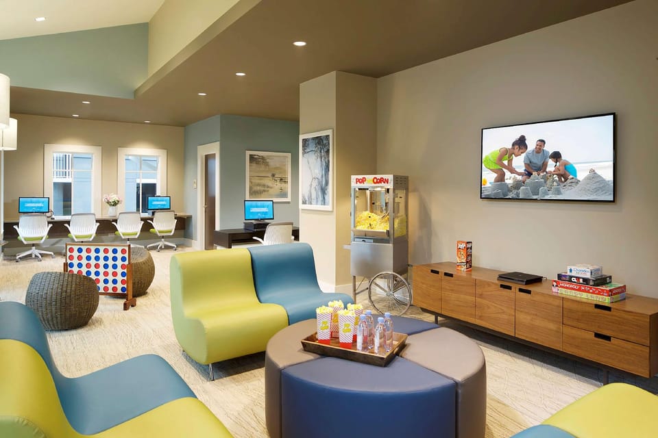 Hilton Grand Vacations Club Ocean Oak Resort Hilton Head Hotel in South Forest Beach