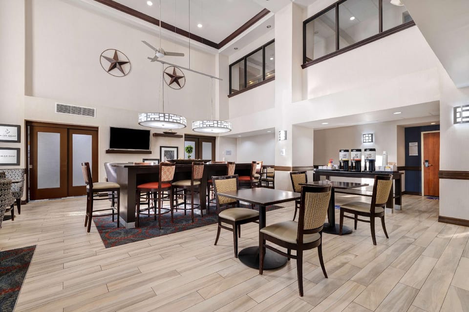 Hampton Inn Victoria Hotel in Victoria