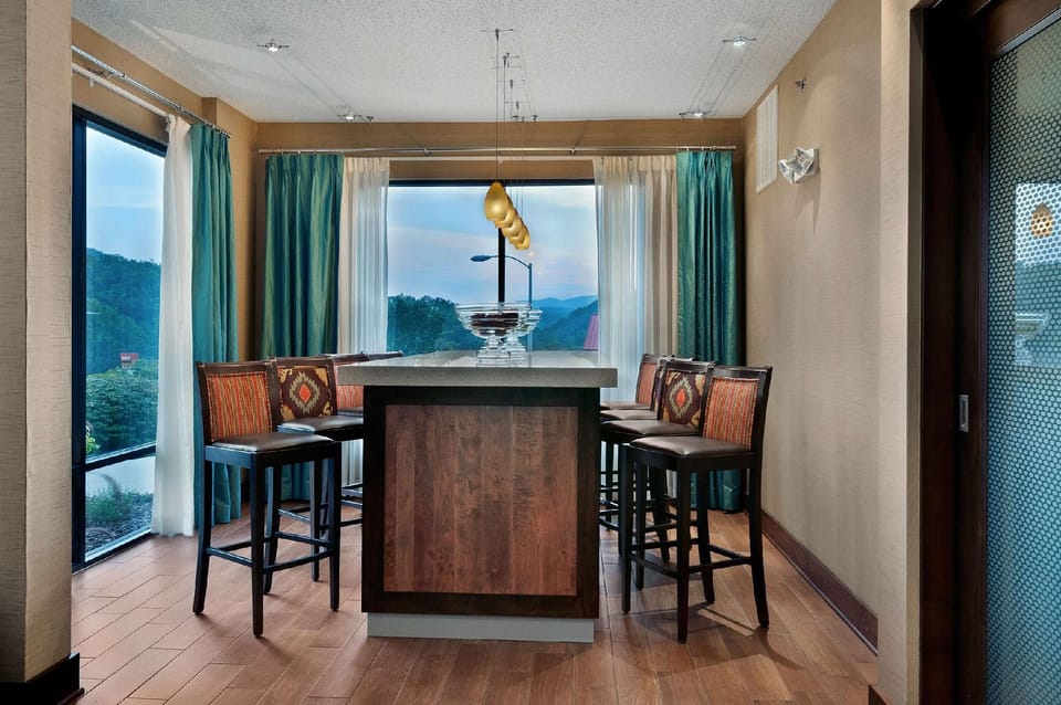 Clarion Pointe Cherokee Hotel in Cherokee