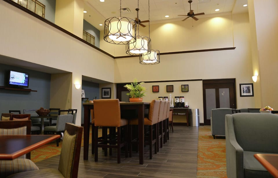 Hampton Inn & Suites Knoxville/North I-75 Hotel in Knoxville