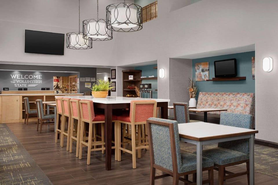 Hampton Inn & Suites Knoxville/North I-75 Hotel in Knoxville