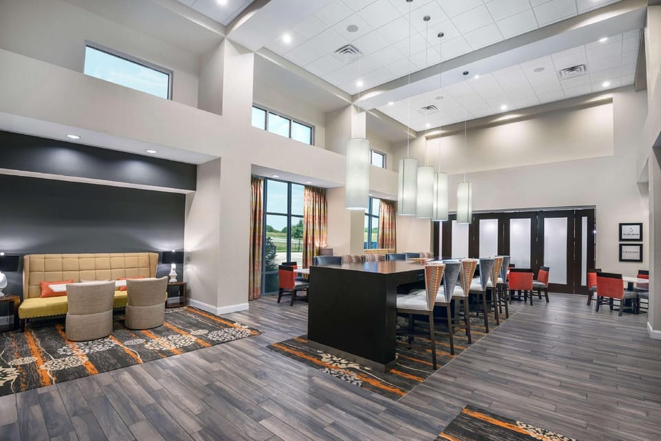 Hampton Inn & Suites San Antonio Brooks City Base Area Hotel in San Antonio