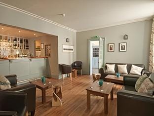 The Dolphin Hotel Inn in North Dorset District