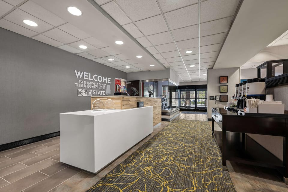 Hampton Inn Birmingham/Leeds Hotel in Leeds