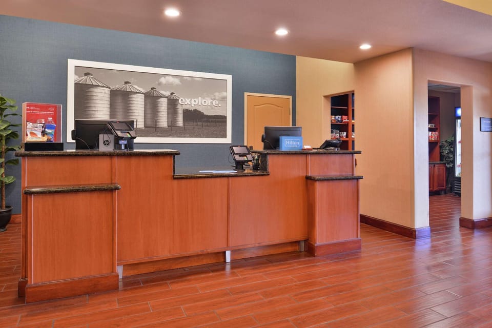 Hampton Inn & Suites Woodland-Sacramento Area Hotel in Woodland