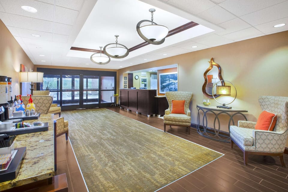 Hampton Inn Marietta Hotel in Marietta