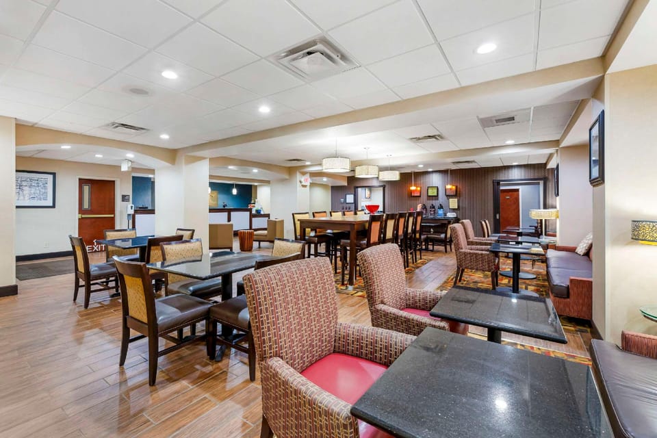 Comfort Inn, Cleveland South - Richfield Hotel in Brecksville