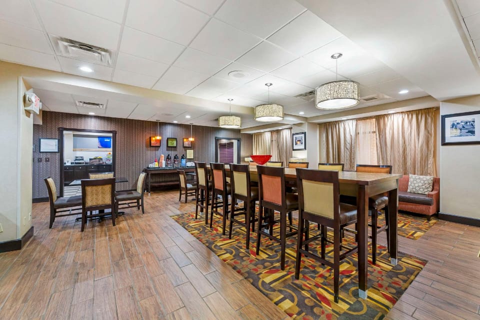 Comfort Inn, Cleveland South - Richfield Hotel in Brecksville