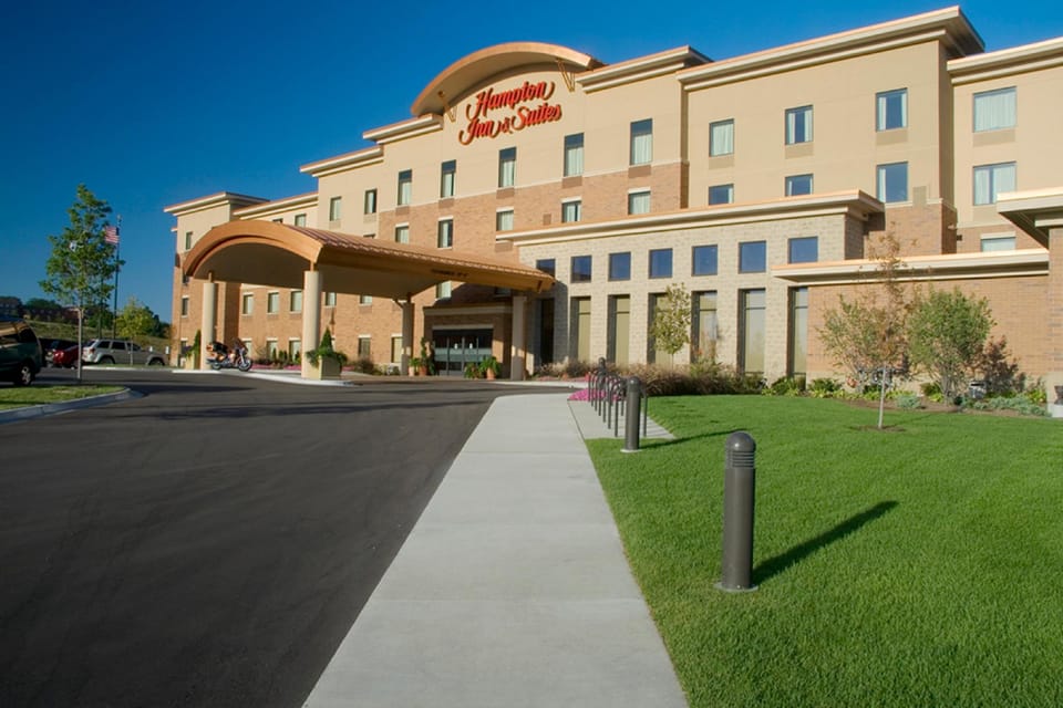 Hampton Inn & Suites Madison West Hotel in Madison