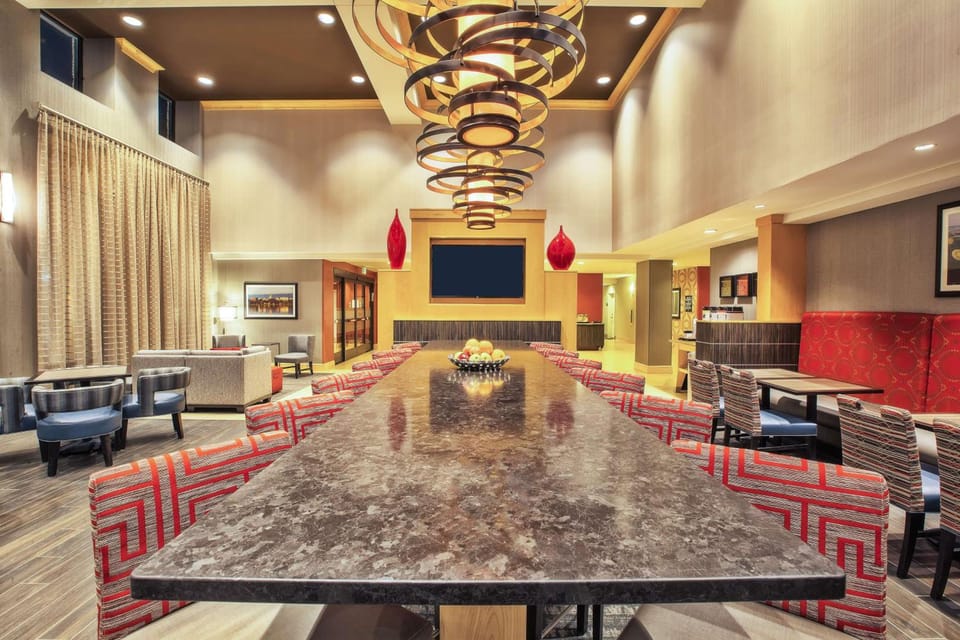 Hampton Inn & Suites Madison West Hotel in Madison