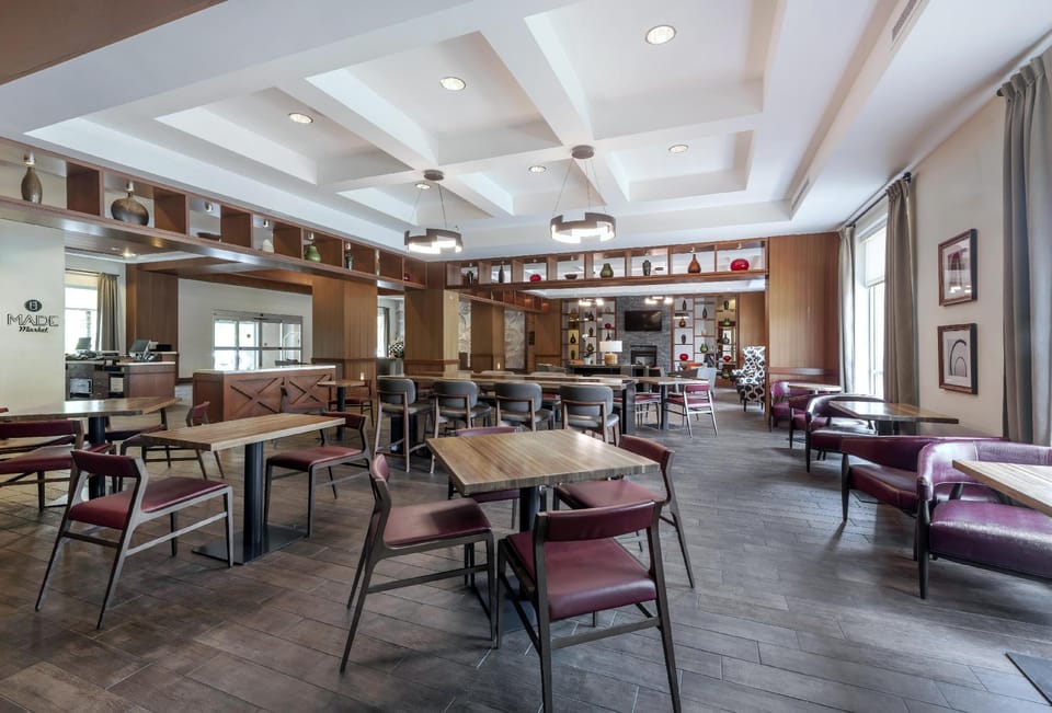 DoubleTree by Hilton Hotel Raleigh - Cary Hotel in Cary