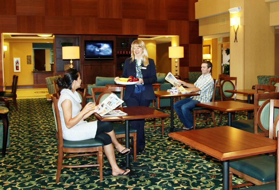 Hampton Inn & Suites Seal Beach Hotel in Seal Beach