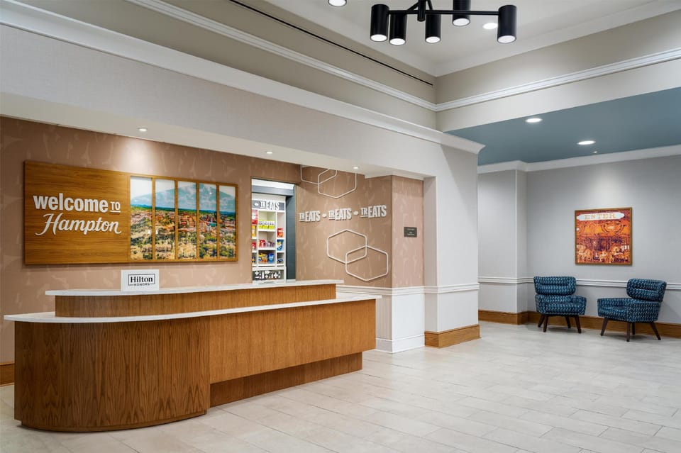 Hampton Inn & Suites Knoxville-Turkey Creek/Farragut Hotel in Farragut