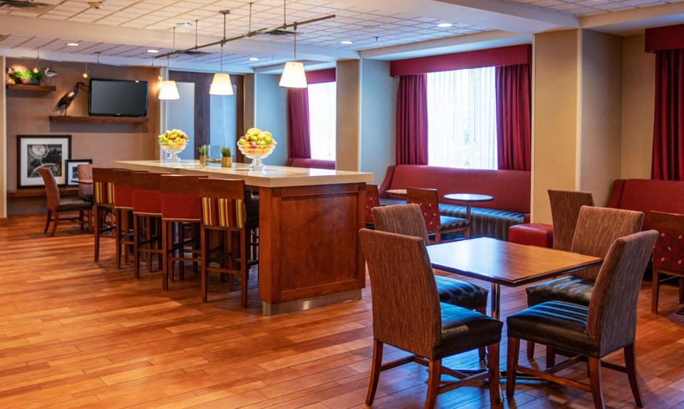 Hampton Inn Gloucester Hotel in Gloucester