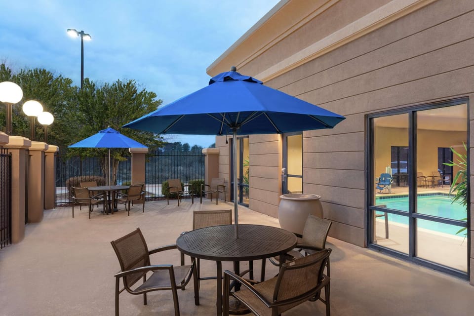 Hampton Inn & Suites Pine Bluff Hotel in Pine Bluff