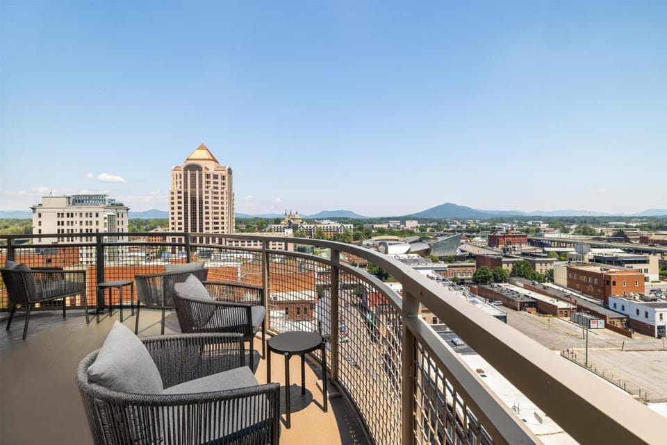 Hampton Inn & Suites Roanoke Downtown Hotel in Roanoke