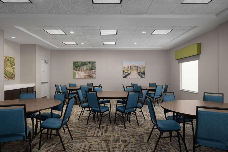 Hampton Inn & Suites Durham/North I-85 Hotel in Durham