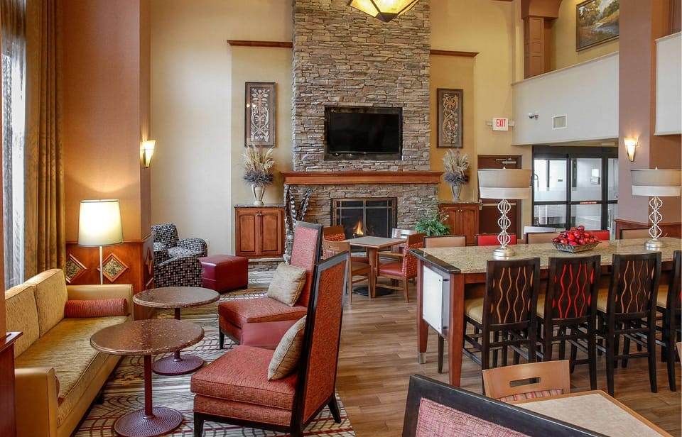 Hampton Inn & Suites Youngstown-Canfield Hotel in Ohio