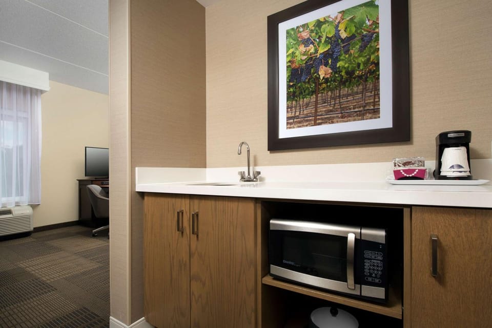 Hampton Inn & Suites by Hilton Falls Church Hotel in Falls Church