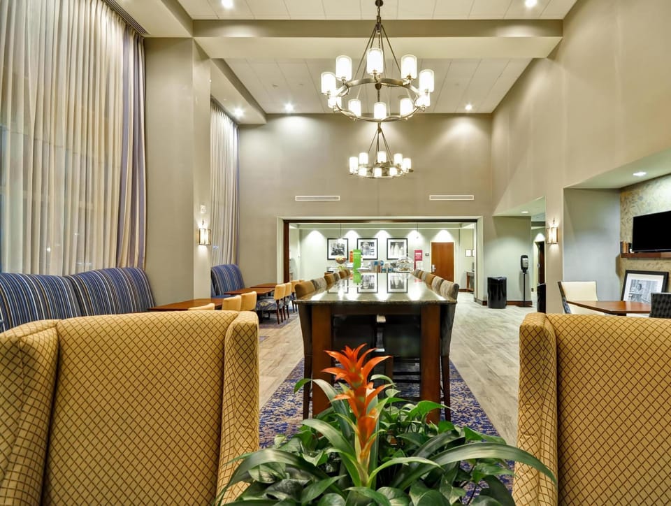 Hampton Inn & Suites Fredericksburg-at Celebrate Virginia Hotel in Fredericksburg