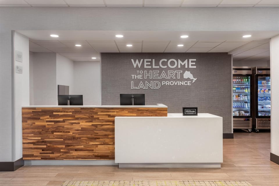 Hampton Inn and Suites by Hilton Windsor Hotel in Windsor