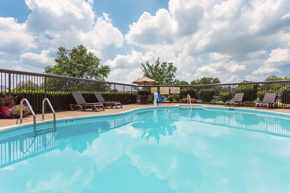 Hampton Inn Manassas Hotel in Sudley
