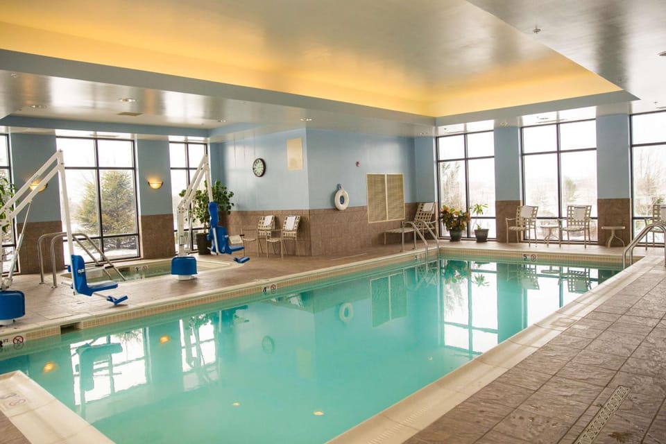 Hampton Inn & Suites Blairsville Hotel in Allegheny River