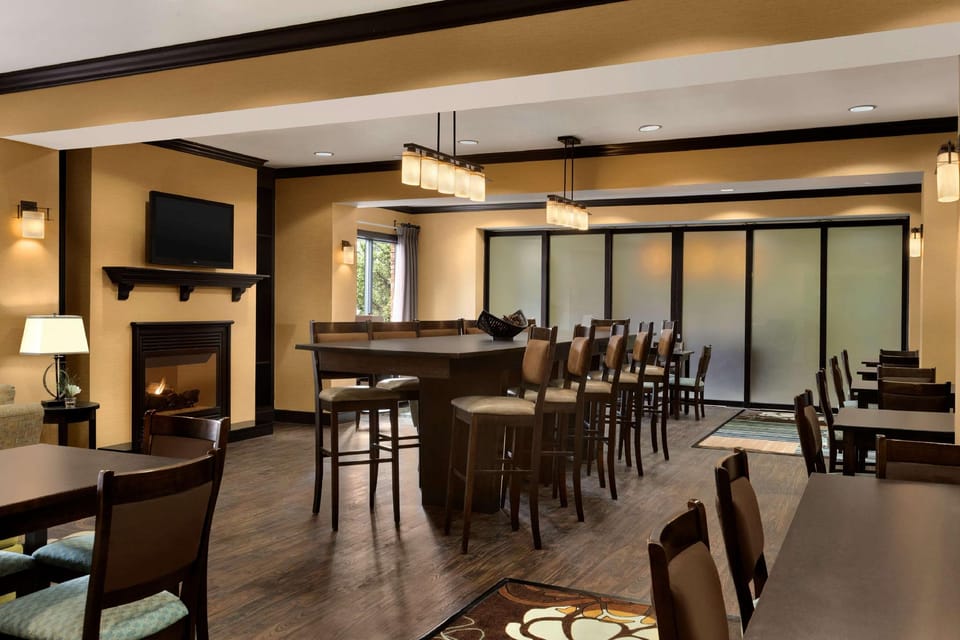 Hampton Inn Stow Hotel in Cuyahoga Falls