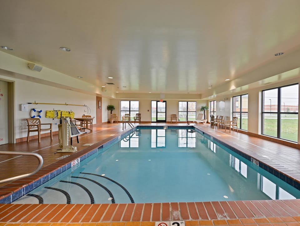Hampton Inn & Suites Muncie Hotel in Muncie