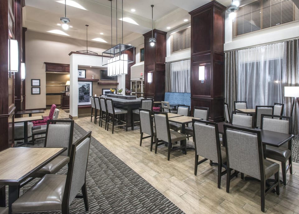 Hampton Inn & Suites Jackson Hotel in Jackson