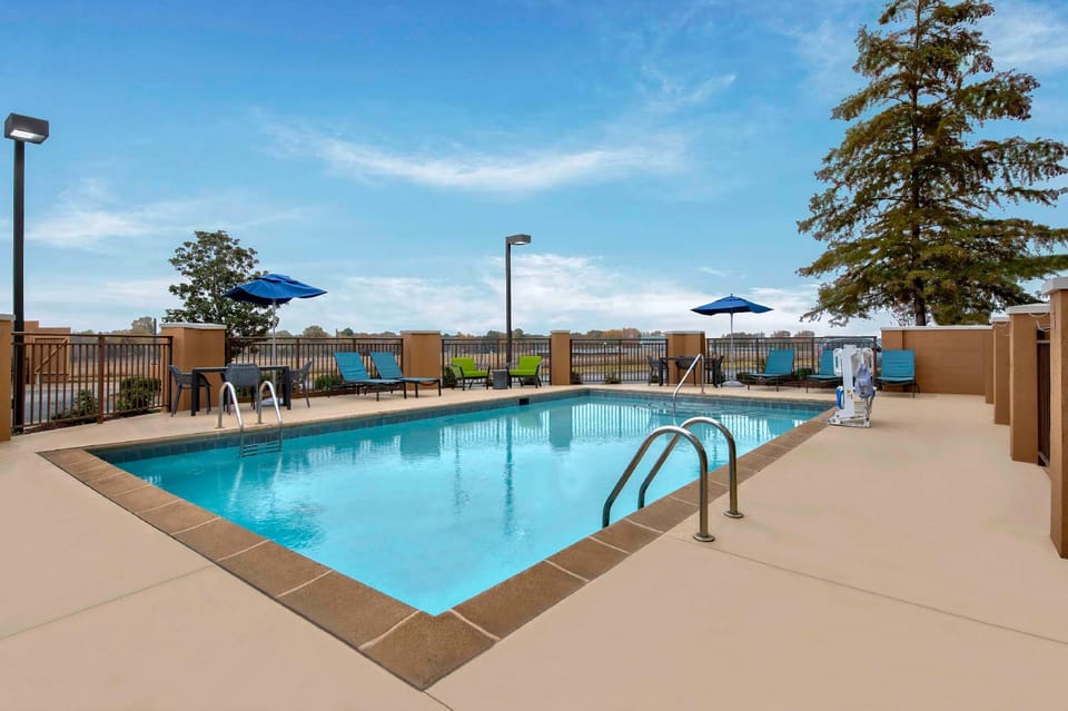 Hampton Inn & Suites Jackson Hotel in Jackson