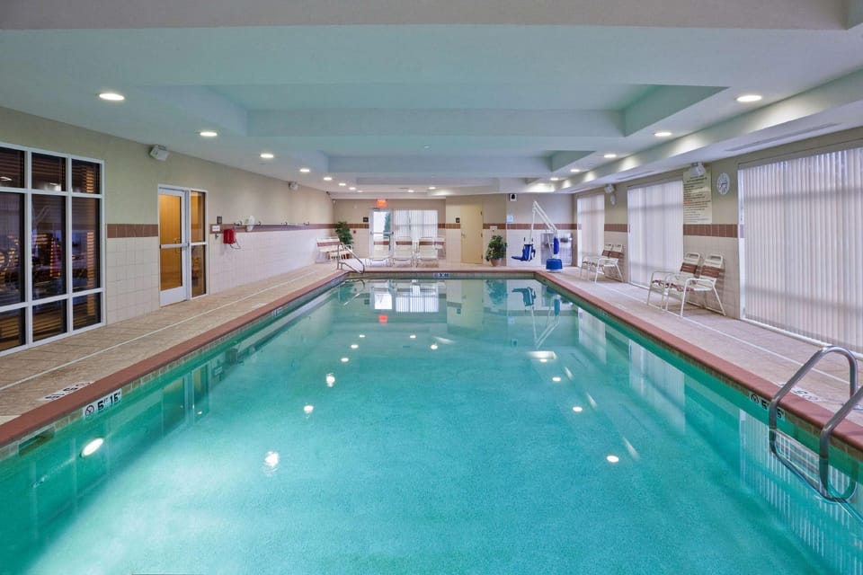 Swimming pool