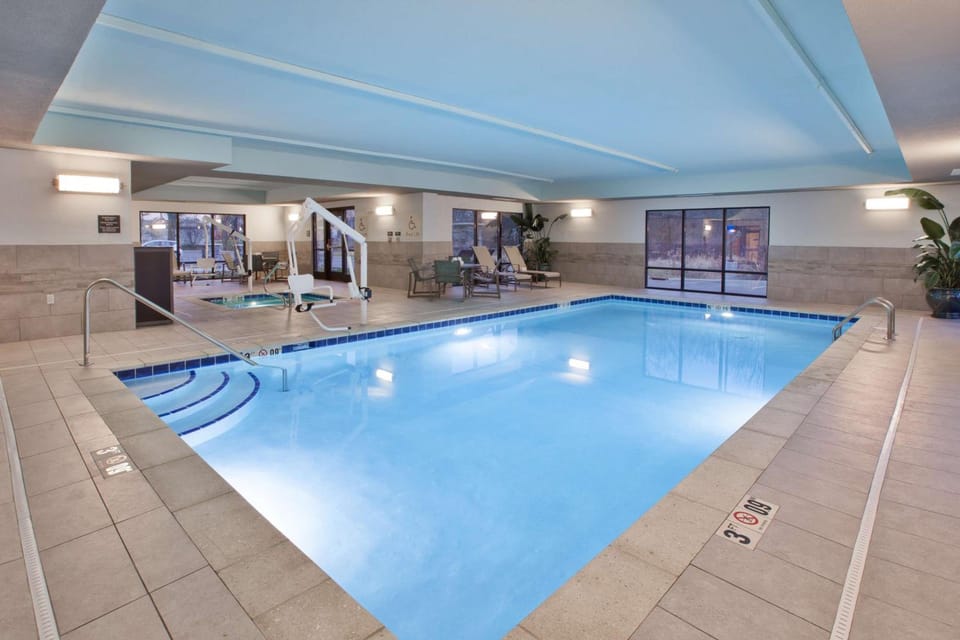 Hampton Inn & Suites Alliance Hotel in Ohio