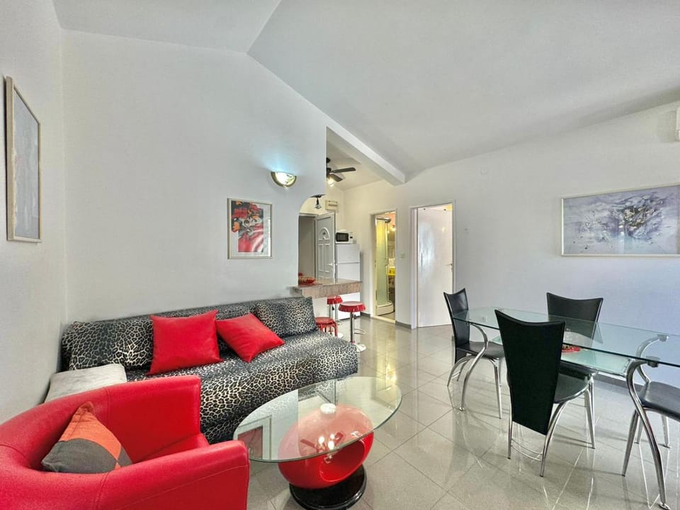 Sun Rose Apartments Sveti Stefan Hotel in Sveti Stefan